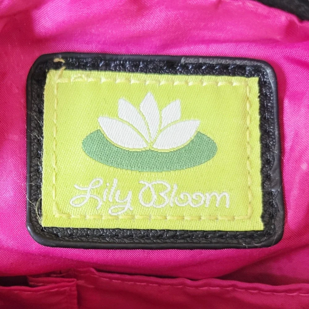 Lily Bloom Ditsy Daisy Delight Floral Crossbody Hobo Purse Bag 'Kara Coho'